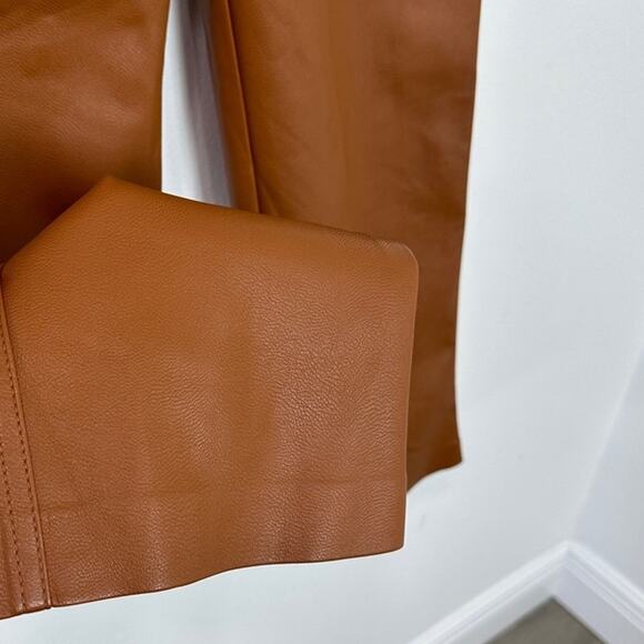 Aritzia Wilfred Free Lucy Pant Camel Vegan Leather Size 2 Neutral Capsule - Picture 6 of 9